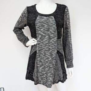 Charcoal Gray & White Soft Light Weight Patchwork Knit Scoop Neck Sweater